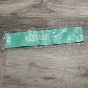 Series 8 Fitness Light Resistance Loop Band - Mint